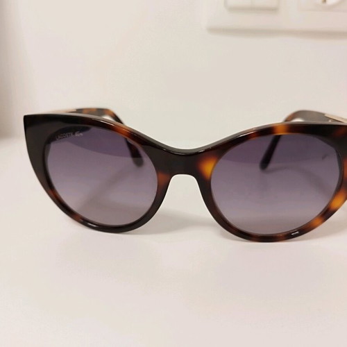 Lacoste tortoise sunglasses like new with blue stripe