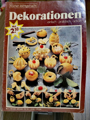 Food Decoration Booklet used in German