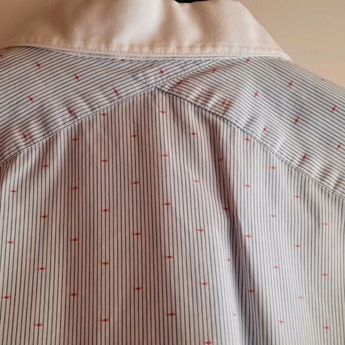 Tommy Hilfiger women's shirt striped with fuchsia spot, size 6, like new