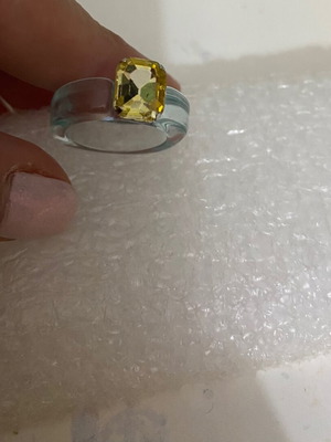 Monopetro plastic ring with yellow stone 18 mm new