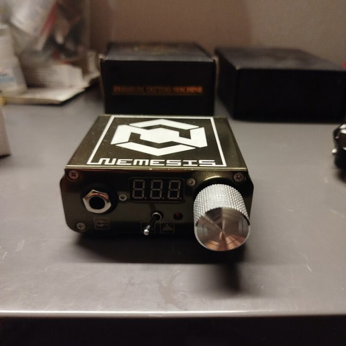 Tattoo machine set like new with Nemesis power supply and battery