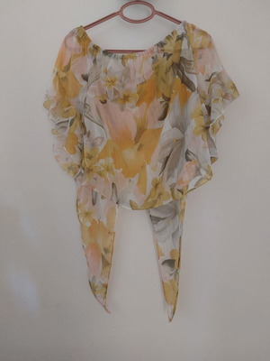 Shein women's blouse like new, yellow, size M
