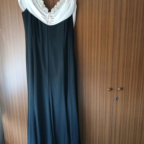 Dress A-Style black and white like new size XXXL
