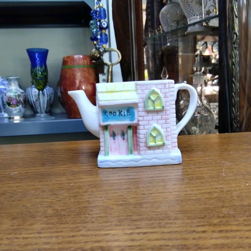 Ceramic Cookie Storage Container like new