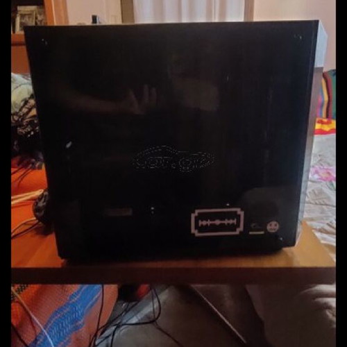 Pc air-cooled in excellent condition with keyboard and mouse