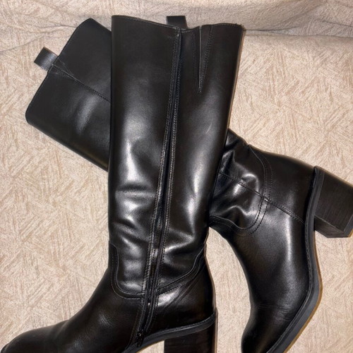 Alpe leather boots size 41 like new, black