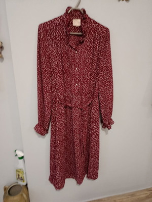 Bordeaux dress light long-sleeve from Australia like new