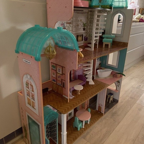 Wooden dollhouse like new with furniture