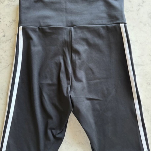 Adidas women's cycling leggings size 38/M like new, black