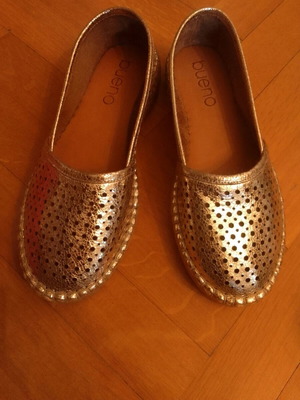 Παπούτσια γυναικεία καινούργια χρυσαφί νούμερο 36