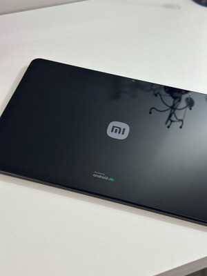 Xiaomi Pad 6 11" Tablet like new with WiFi 8GB/256GB Gravity Grey