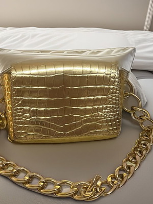 Handmade A.L.E. shoulder bag like new, gold with magnetic clasp