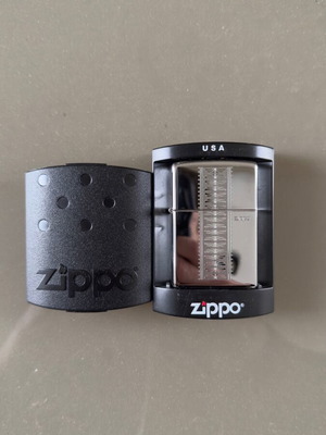Zippo Spiral 205 new, satin chrome finish
