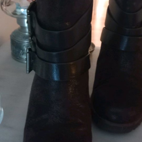 Leather boots with fur size 38 in excellent condition