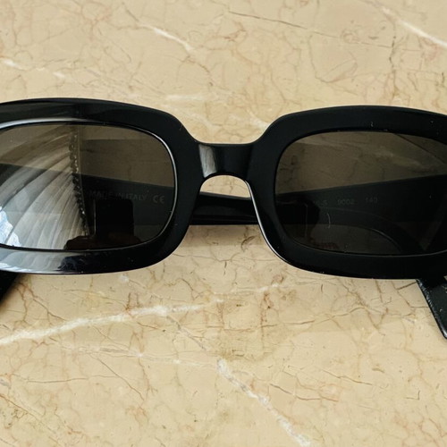 Genny vintage black sunglasses