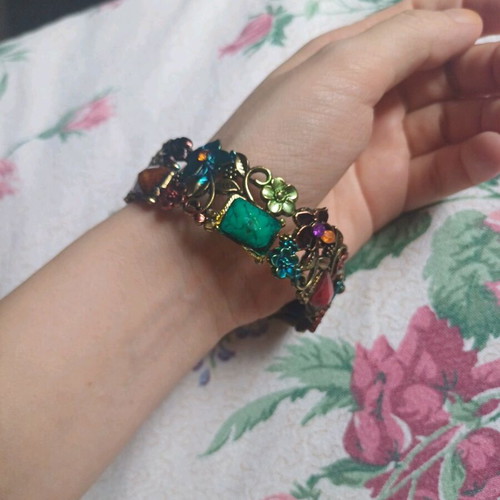 Vintage bracelet new, heirloom