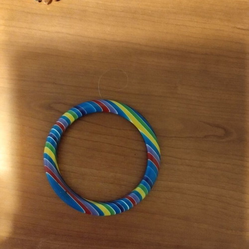 Rainbow resin bracelet, 6.5 cm diameter