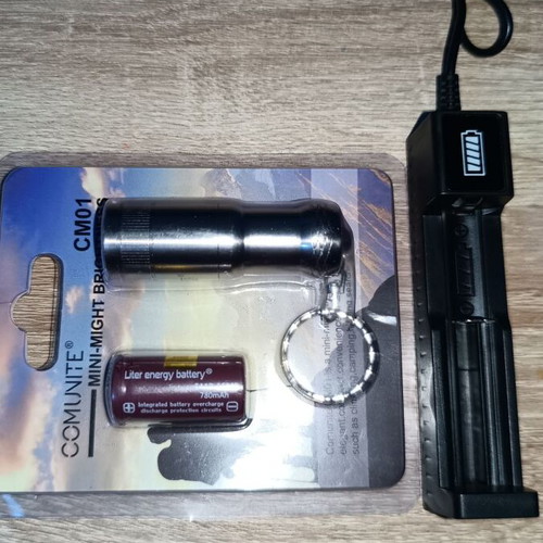 Mini flashlight 1200LM stainless steel new with USB charger and 780mAh battery