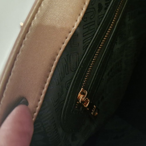 Love Moschino shoulder bag like new, metallic gold croco texture