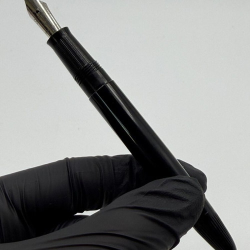 Sheaffer's Vintage Fountain Pen black, like new