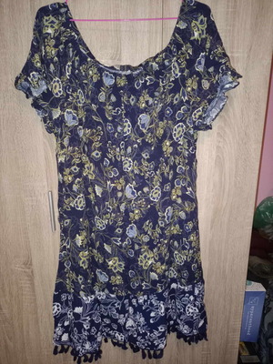 Φόρεμα φλοραλ σχεδόν ολοκαίνουριο με διχρωμία και άνετα μανίκια μέγεθος L