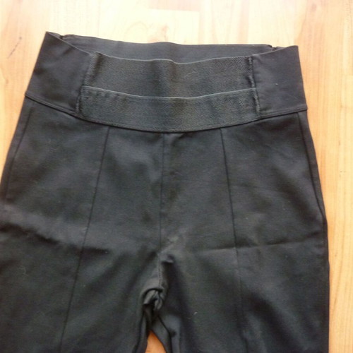Zara women's black leggings pants like new, waist 37 Large
