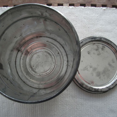 Vintage Chupa Chups Fruit Lollipops Metal Container used