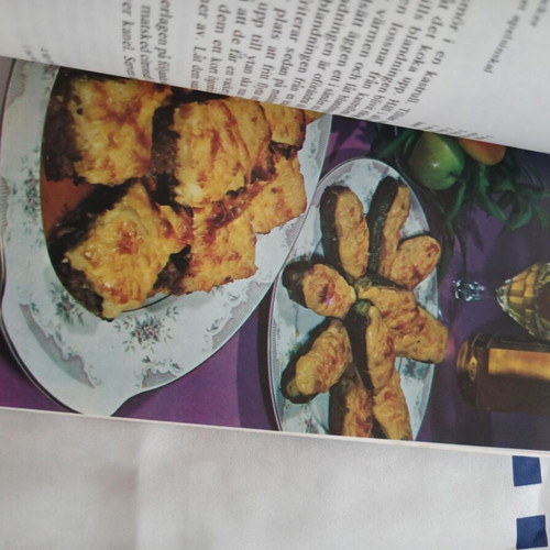 Den bästa boken om grekisk matlagning Greek cookbook by Chrissa Paradissi