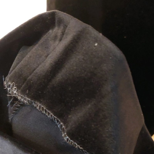 Banana Republic black velvet pants new, size M