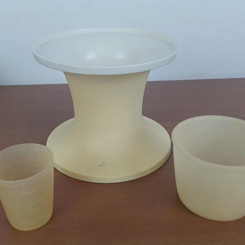 Vintage Tupperware salad bowl base and glasses used