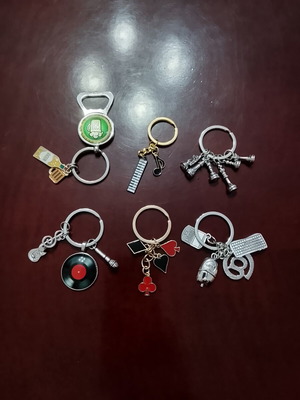 Keychains set with various themes, pack of 6