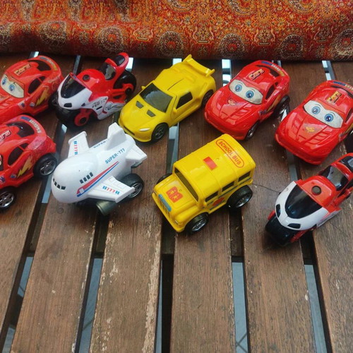 Toy cars used, pack of 9, plastic children's toys