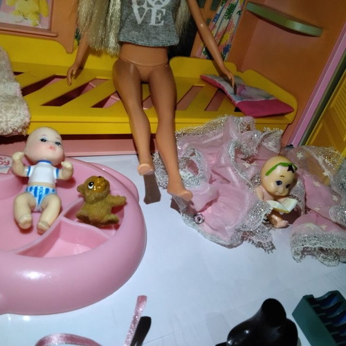 Sindy Dream House vintage suitcase used, Hasbro 1990