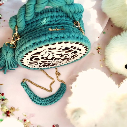 Wooden knitted crossbody bag turquoise new with golden details