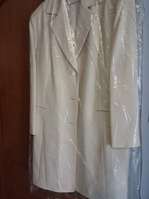 Long jacket (Manto) like new, ecru color, XL size
