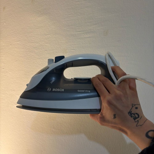 Bosch iron used in good condition