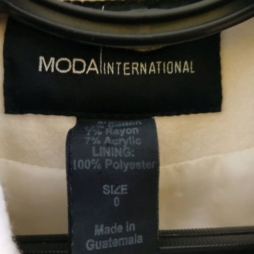 Women's thick wool coat modainternational like new, beige