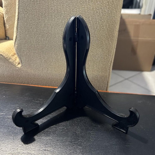 Table stand for paintings like new