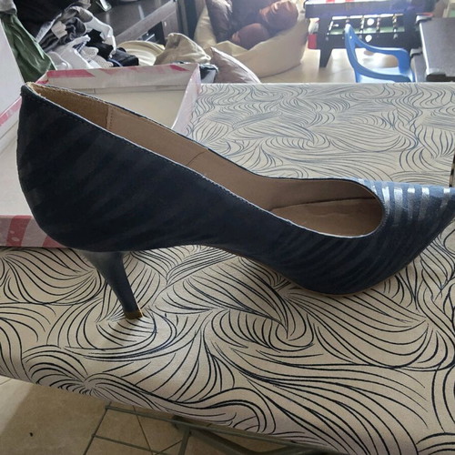 Women’s shoes new size 40