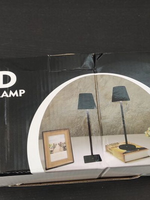 Rechargeable LED desk lamp