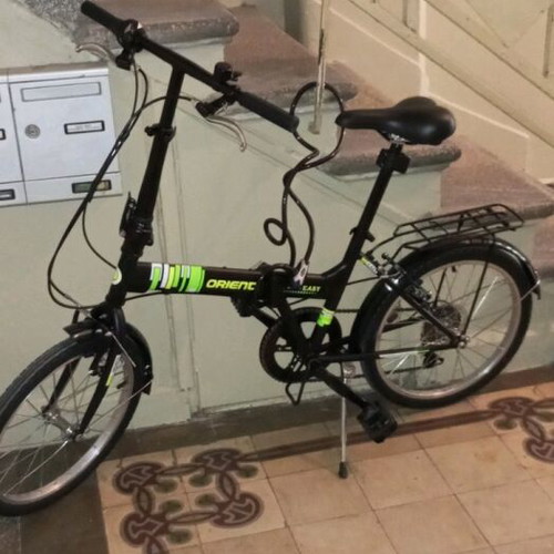 Orient folding city bike like new, 20 inch wheels, black