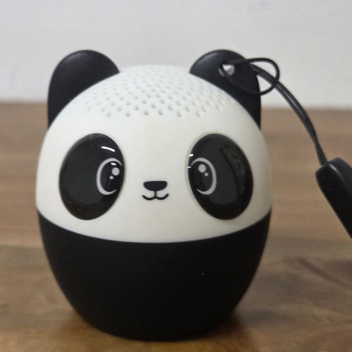 Legami Panda portable speaker, new