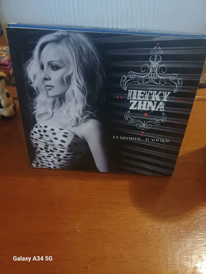 Pegky Zina CD like new, laiko