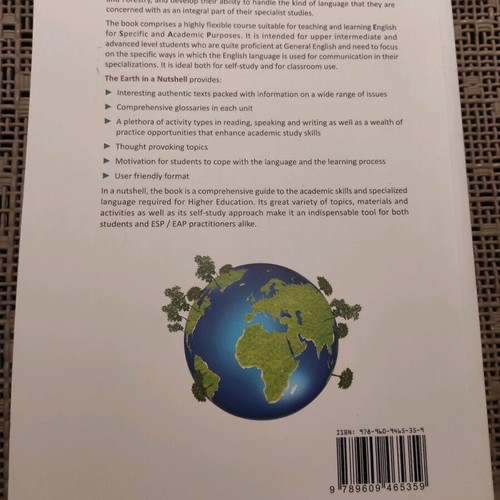 The Earth in a Nutshell Malivitsi & Perdiki new English learning book