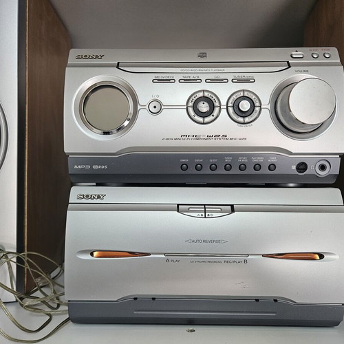 Sony MHC-W25 Mini Hi-Fi Stereo System used with speakers