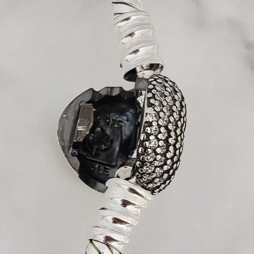 Pandora silver bracelet with heart clasp, new