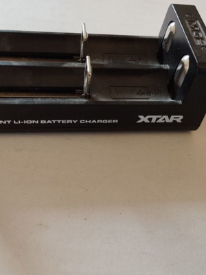 XTAR MC2 Plus USB Charger for Rechargeable Batteries new