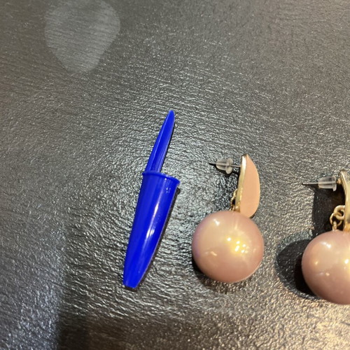 Earrings like new, pink pearls with geometric enamel design