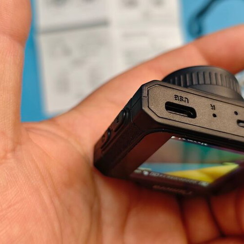 Mini Digital Camera 64MP 4K HD 64GB Memory LED Flash