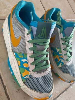 Nike Ja Morant basketball shoes size 38.5 like new, multicolor